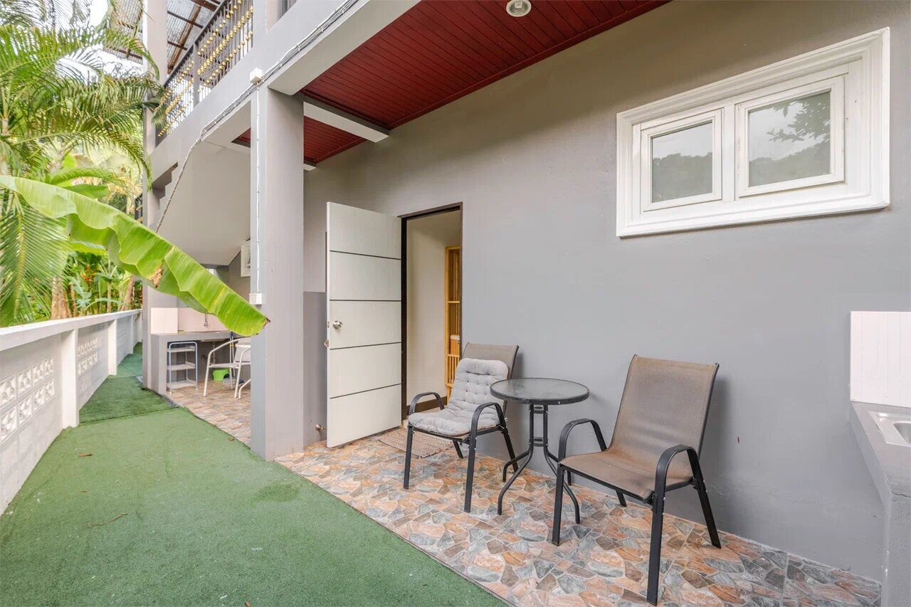 Jungle Apartment I — 11