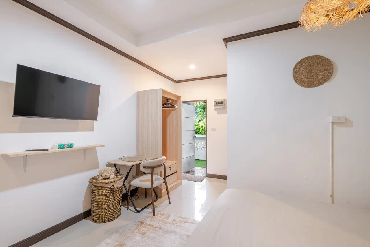 Jungle Apartment II — 6