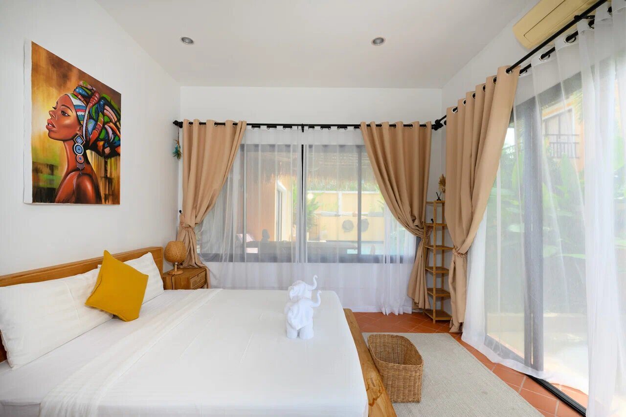 The Orange Villa — 15